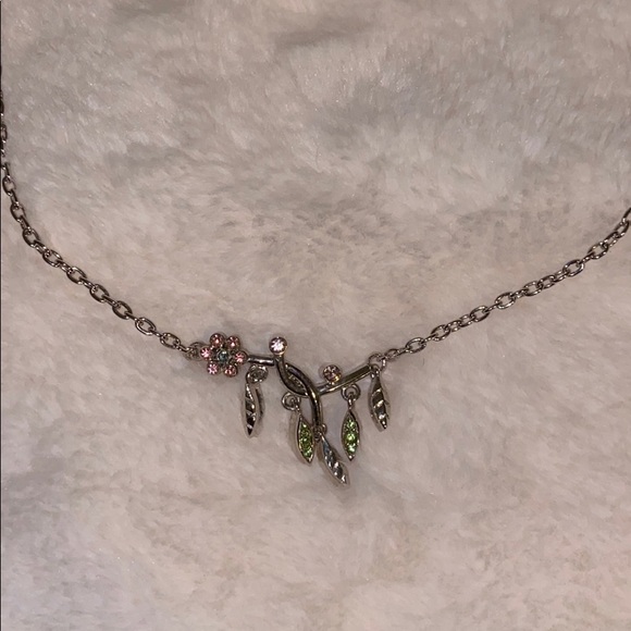 Costume jewelry, uniquely made. - Picture 3 of 5